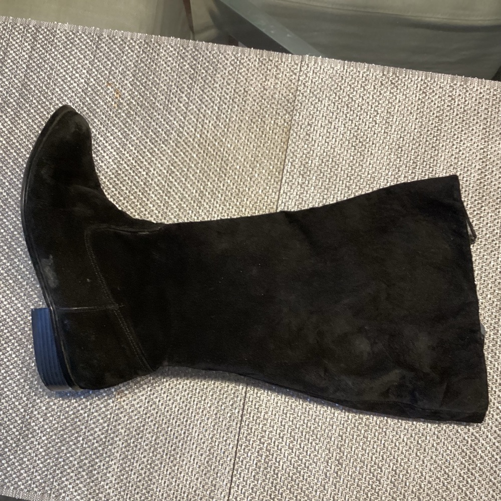 Black suede and leather  boots